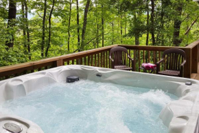 Natures Retreat with Hot Tub 7 Mi to Bryson City